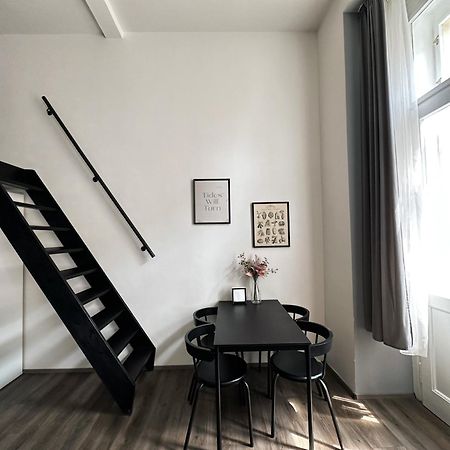 Grand Viceroy Apartments - Gothic Tower View Prague Ngoại thất bức ảnh