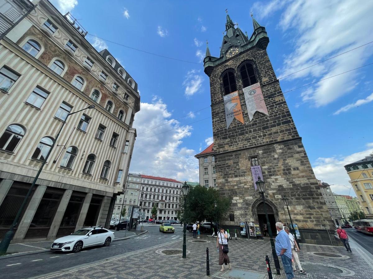 Grand Viceroy Apartments - Gothic Tower View Prague Ngoại thất bức ảnh