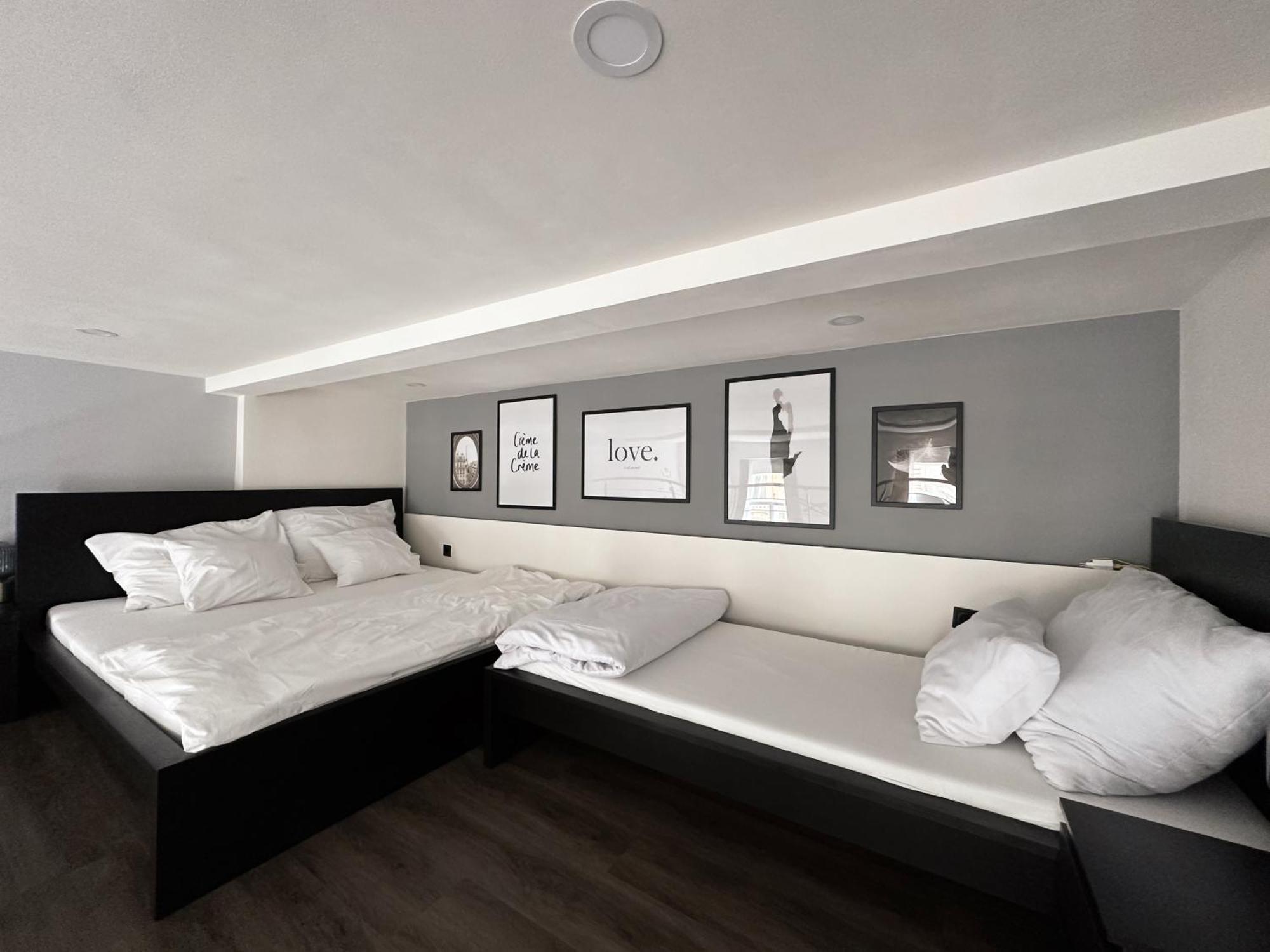 Grand Viceroy Apartments - Gothic Tower View Prague Ngoại thất bức ảnh