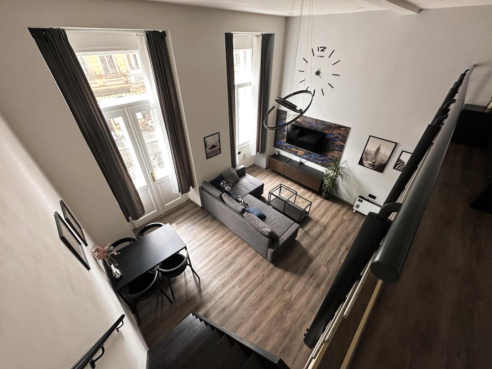 Grand Viceroy Apartments - Gothic Tower View Prague Ngoại thất bức ảnh
